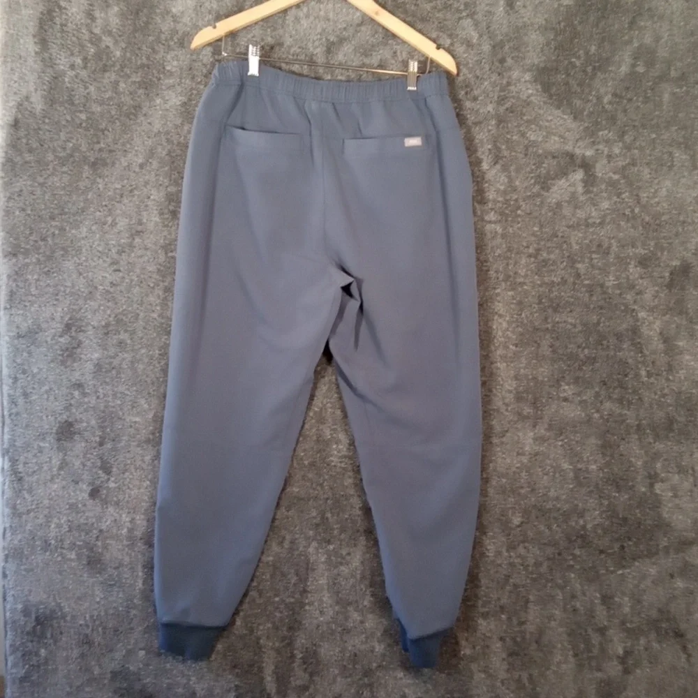Figs Blue Jogger Sweatpants with Elastic Cuffs and Tapered Fit Tansen Mens L/s